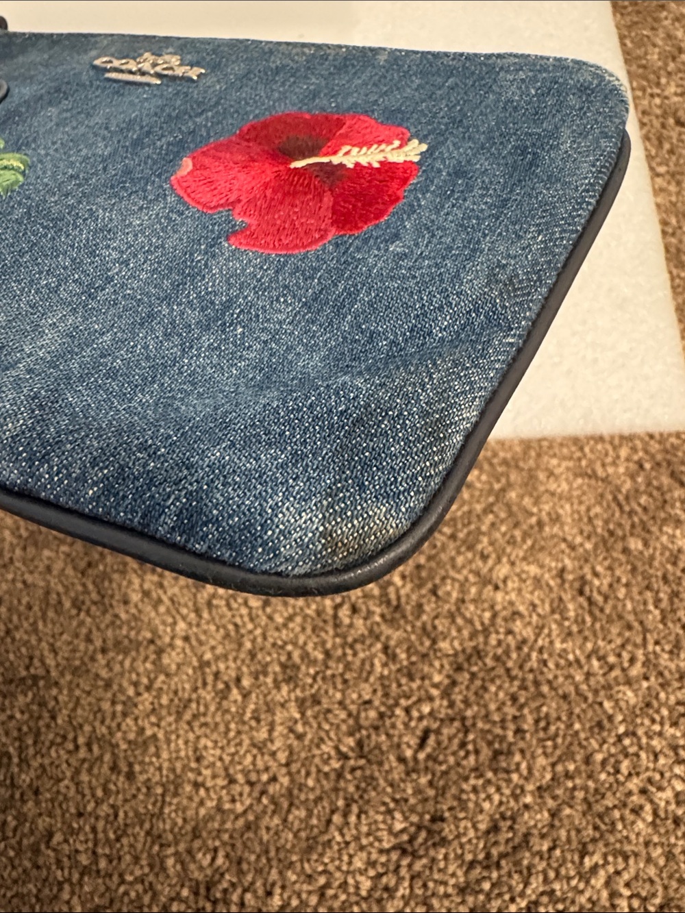 Coach Denim Wristlet with Surf Patch & Red Hibiscus leaf Hawaii exclusive - Picture 4 of 7